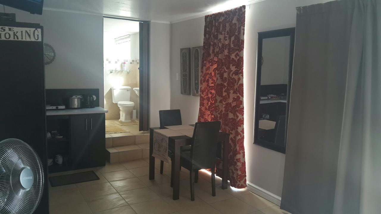 Beachway Guesthouse 포트엘리자베스 외부 사진